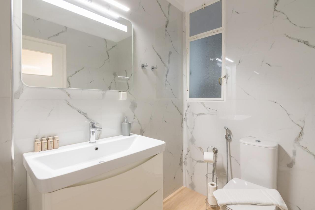 Phaedrus Living: City Center Flat Michalakopoulou Atene Esterno foto